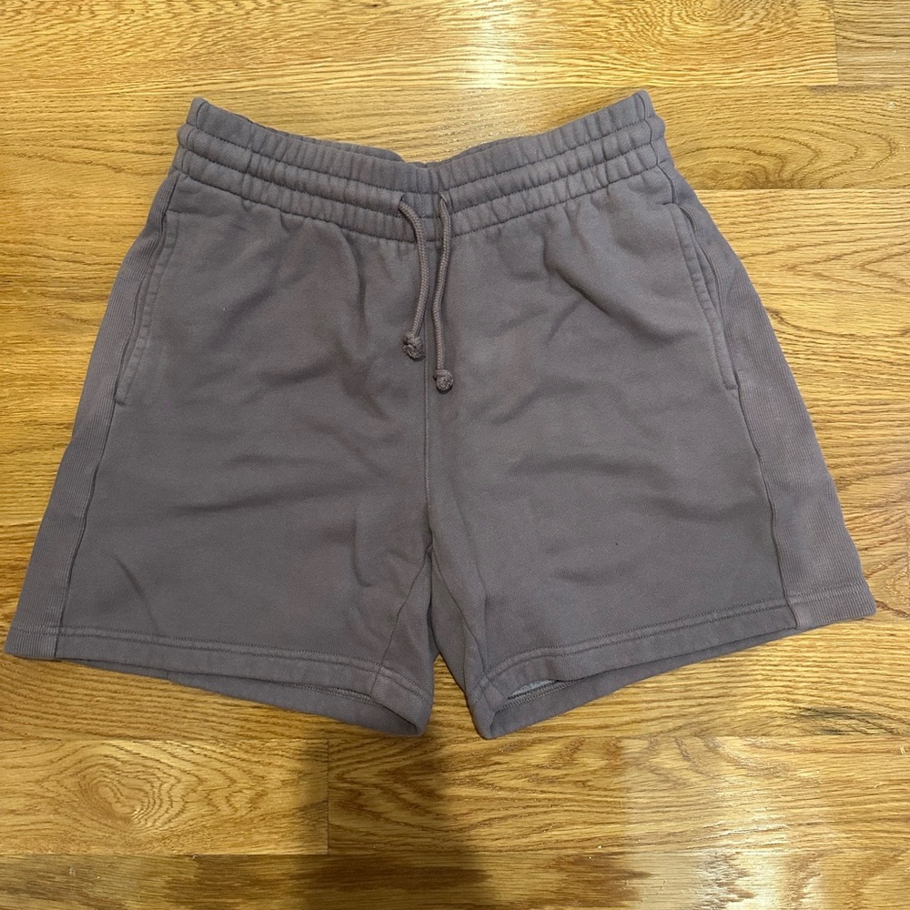 Aritzia TNA Women's Cozy Boyfriend fleece shorts